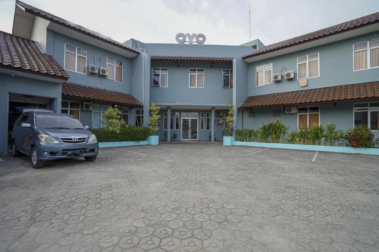 Super Oyo 1844 Bravo Residence Пангкалпинанг Екстериор снимка