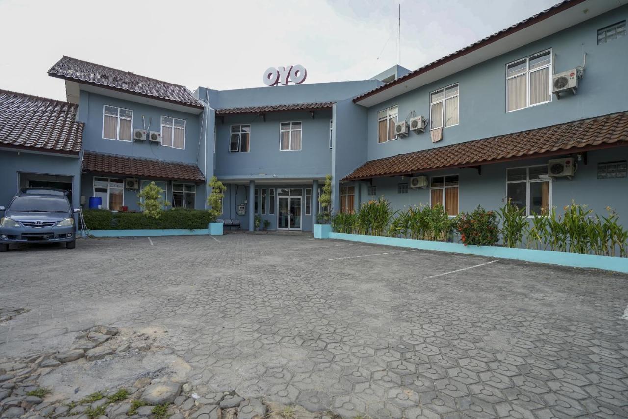 Super Oyo 1844 Bravo Residence Пангкалпинанг Екстериор снимка