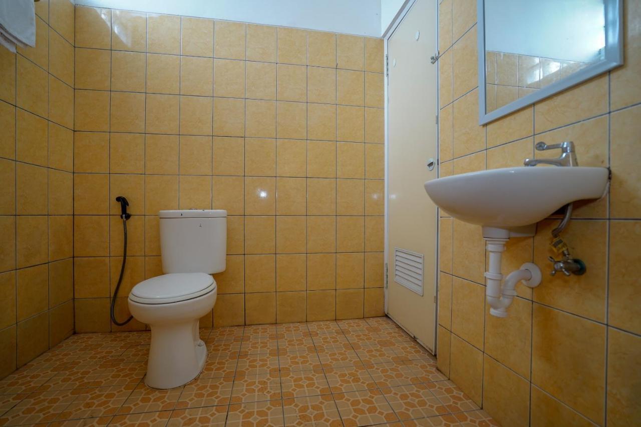 Super Oyo 1844 Bravo Residence Пангкалпинанг Екстериор снимка